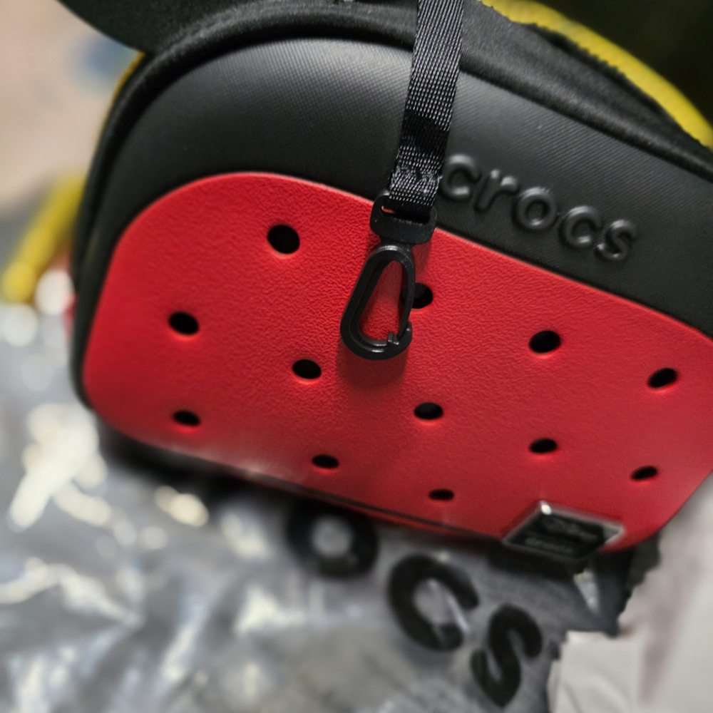 Disney X Crocs Mickey  Belt Bag in Red and Black NWT - Picture 12 of 16